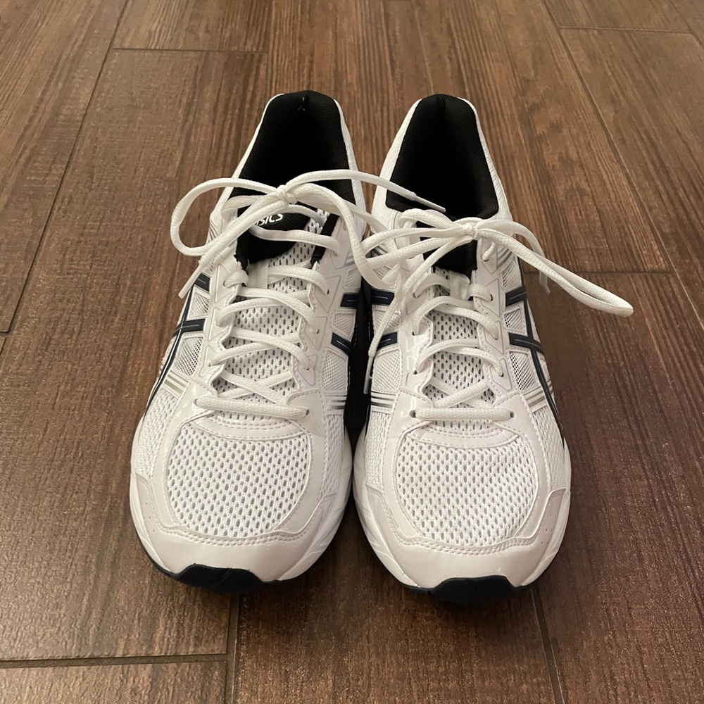 ASICS everyday comfort mens sneaker